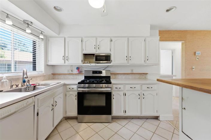 Image No.33-3 Bed House for sale