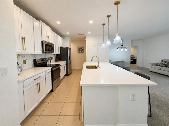 Image No.14-4 Bed House for sale