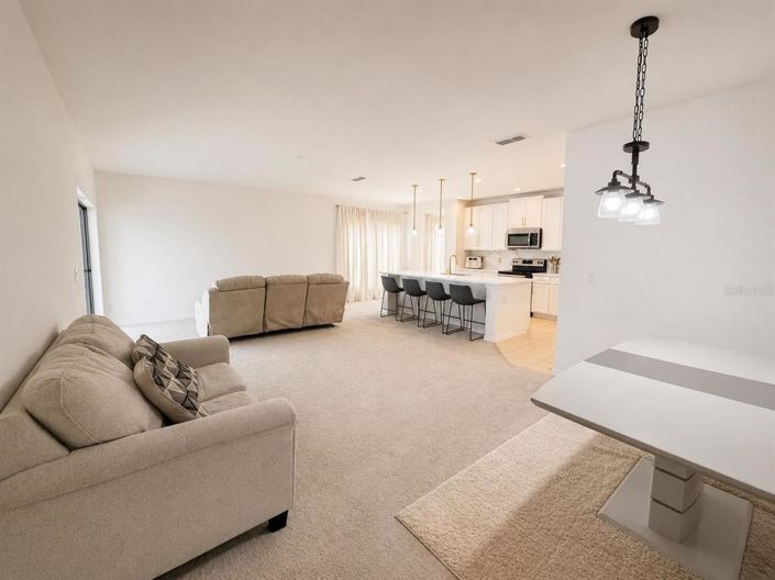 Image No.16-4 Bed House for sale