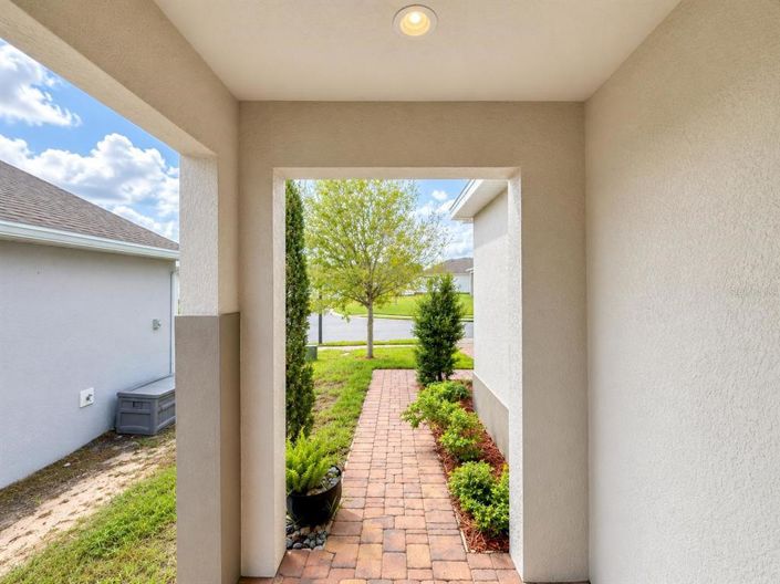 Image No.6-4 Bed House for sale