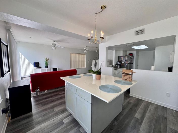 Image No.8-4 Bed Townhouse for sale