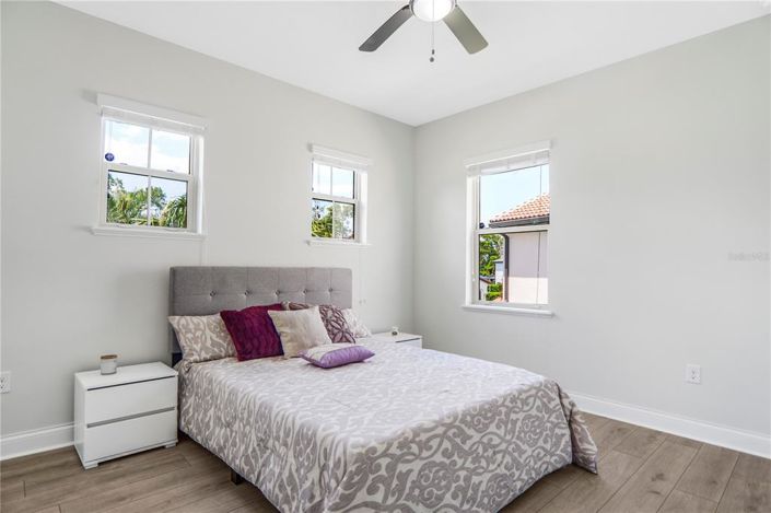 Image No.41-5 Bed House for sale