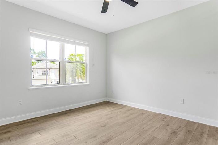 Image No.46-5 Bed House for sale