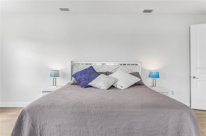 Image No.58-5 Bed House for sale