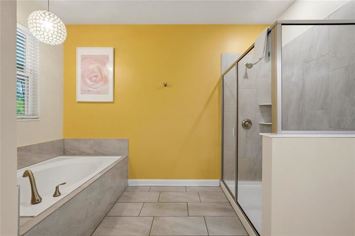 Image No.28-9 Bed House for sale