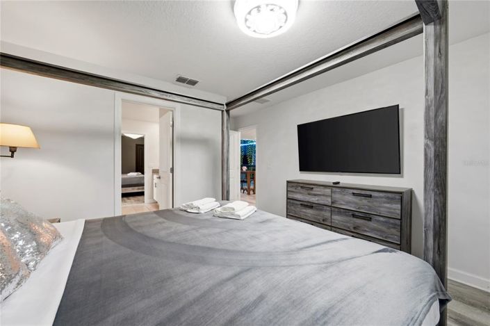 Image No.34-9 Bed House for sale