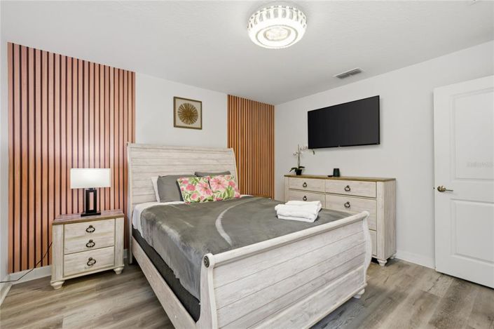 Image No.52-9 Bed House for sale