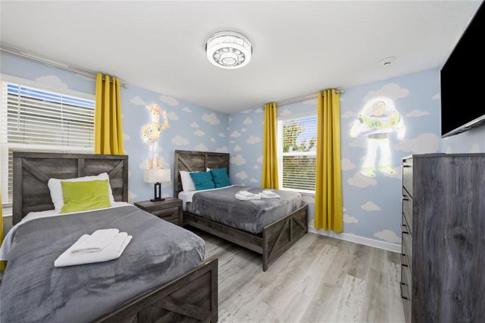 Image No.9-9 Bed House for sale