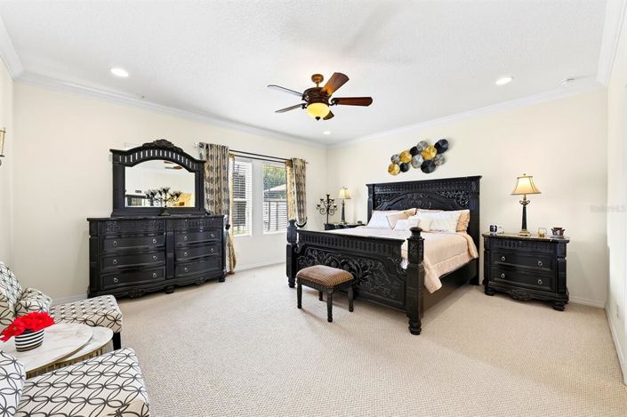 Image No.14-6 Bed House for sale