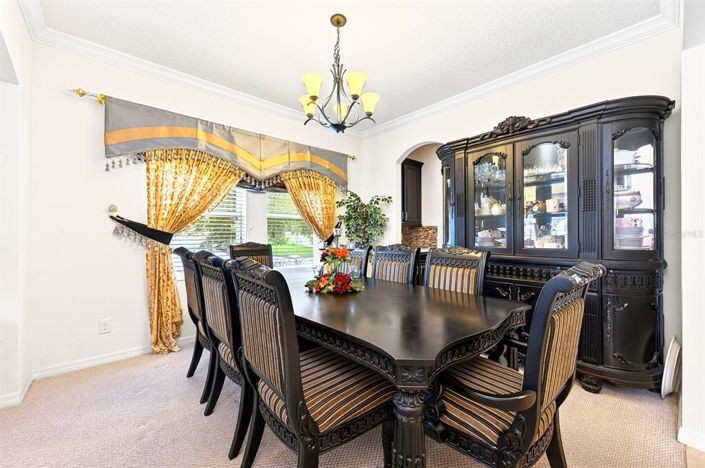 Image No.21-6 Bed House for sale