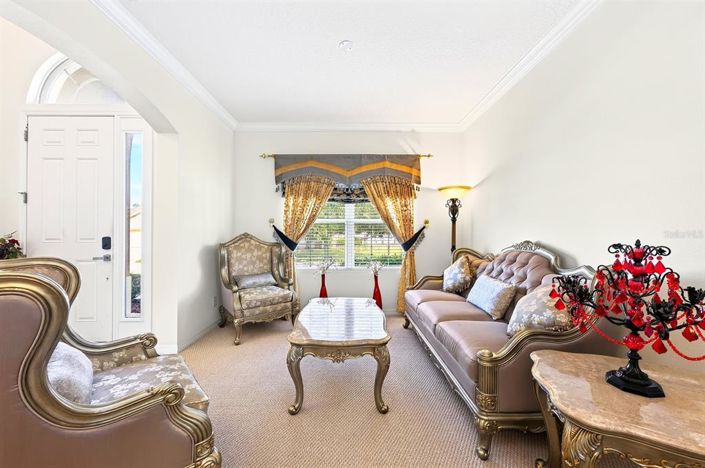 Image No.22-6 Bed House for sale