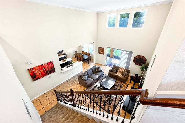 Image No.25-6 Bed House for sale