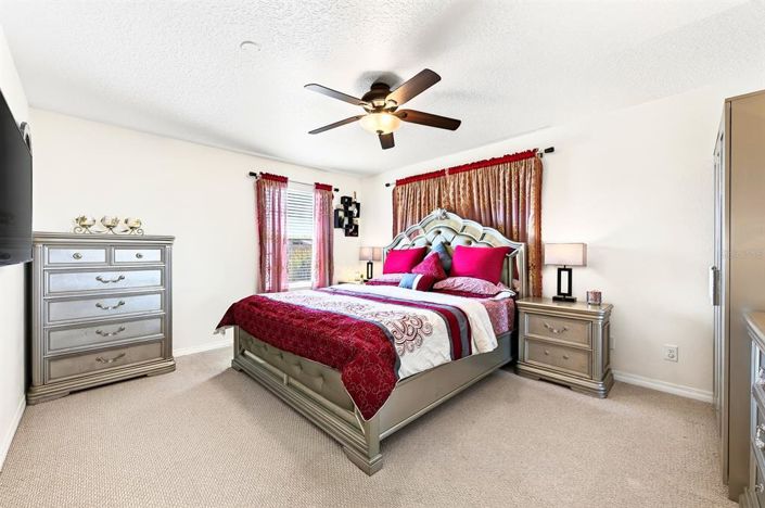 Image No.27-6 Bed House for sale