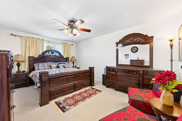 Image No.31-6 Bed House for sale