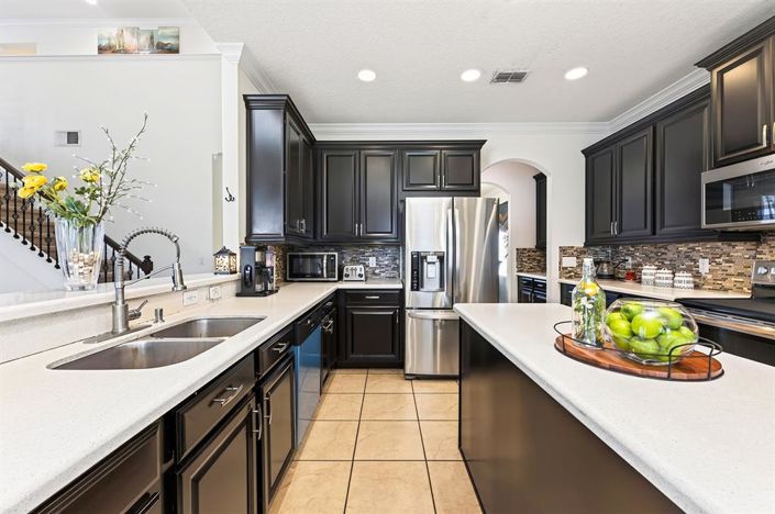 Image No.6-6 Bed House for sale