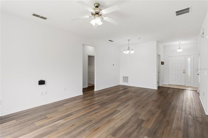 Image No.6-3 Bed House for sale