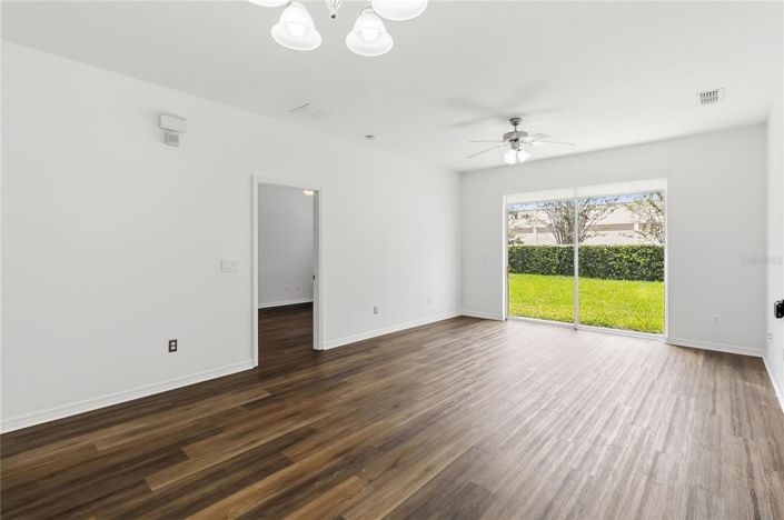 Image No.7-3 Bed House for sale