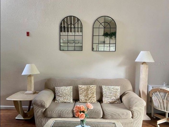 Image No.3-2 Bed Townhouse for sale