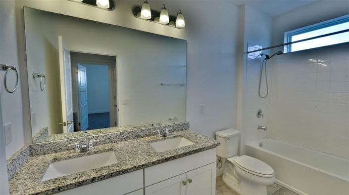 Image No.22-4 Bed House for sale