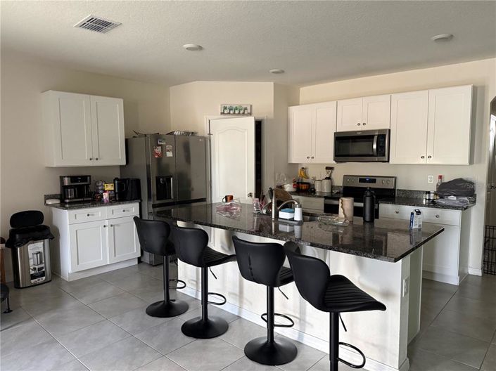 Image No.3-4 Bed House for sale