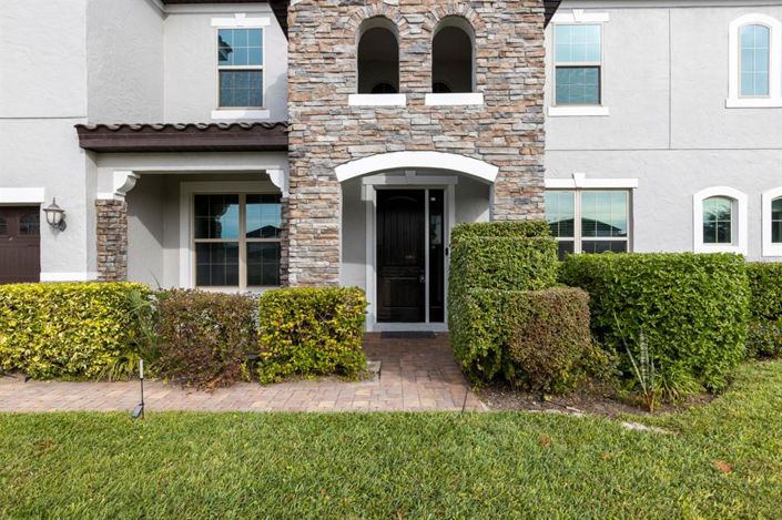 Image No.2-6 Bed House for sale