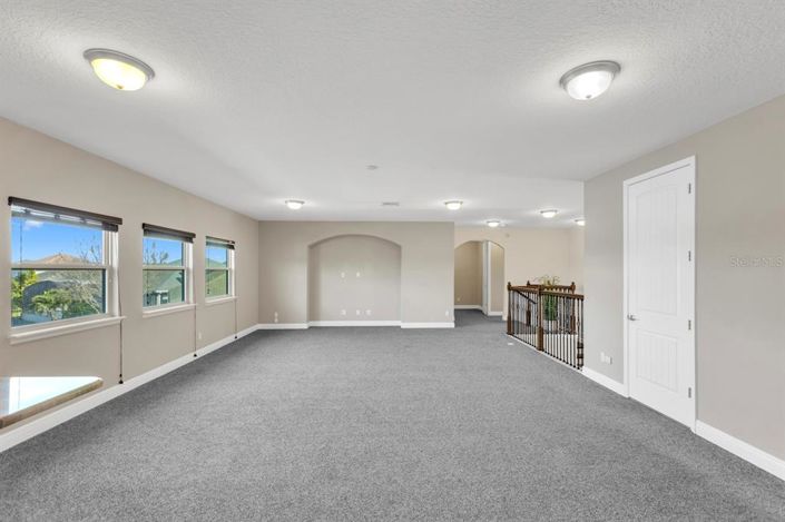 Image No.40-6 Bed House for sale