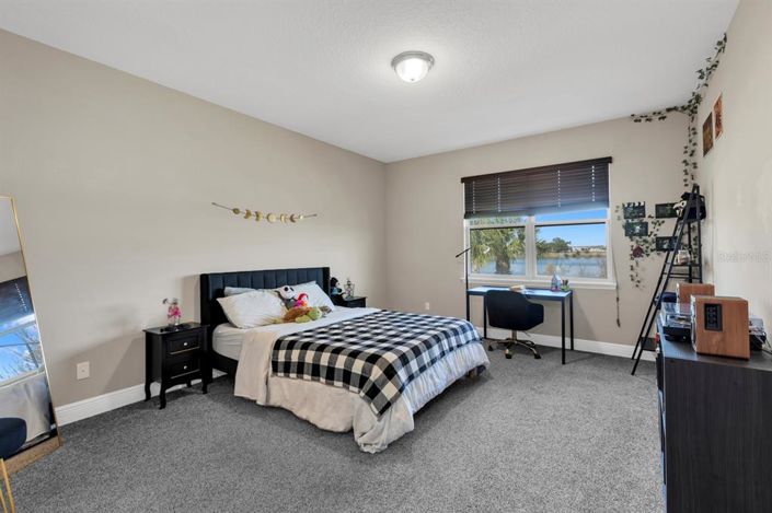 Image No.44-6 Bed House for sale