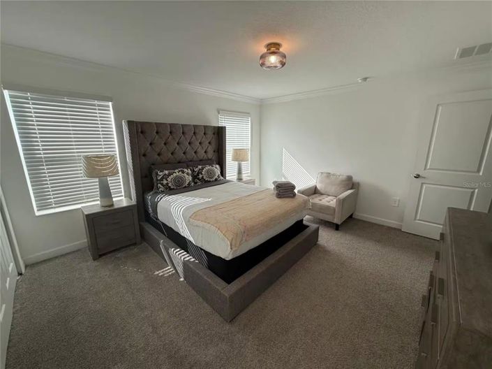 Image No.20-4 Bed Townhouse for sale