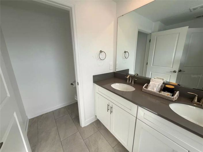 Image No.6-4 Bed Townhouse for sale