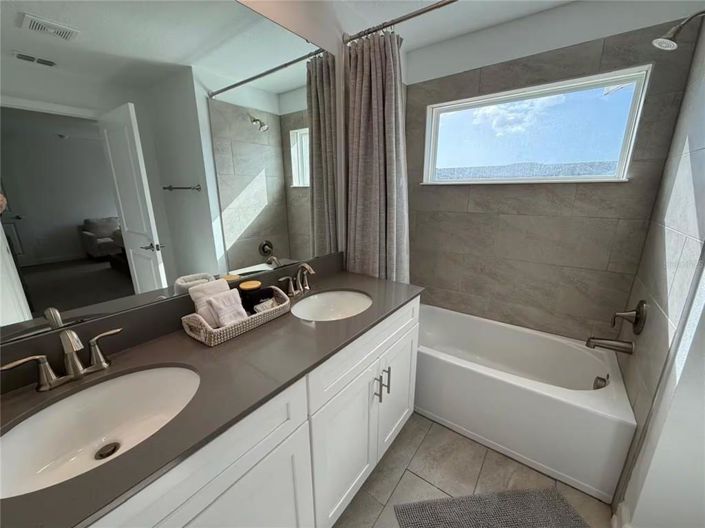 Image No.9-4 Bed Townhouse for sale