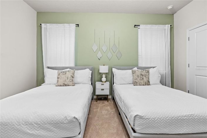 Image No.22-8 Bed House for sale