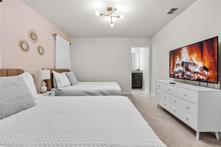Image No.34-8 Bed House for sale