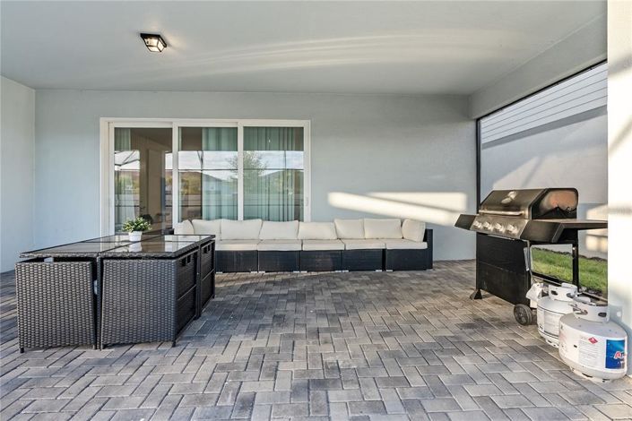 Image No.4-8 Bed House for sale