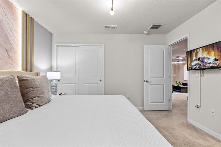 Image No.48-8 Bed House for sale