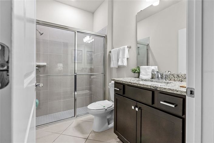 Image No.6-8 Bed House for sale