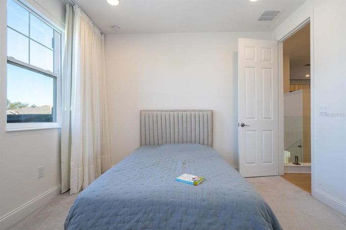 Image No.34-5 Bed House for sale