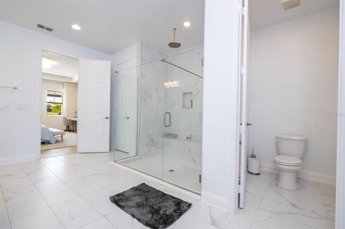 Image No.37-5 Bed House for sale