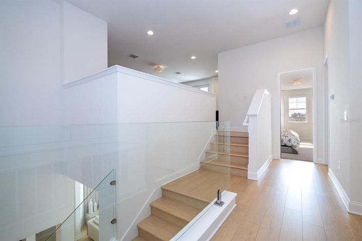 Image No.56-5 Bed House for sale