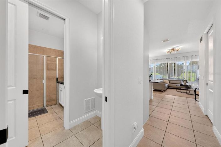 Image No.16-4 Bed Townhouse for sale