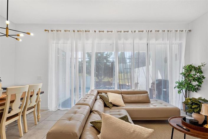 Image No.50-4 Bed Townhouse for sale