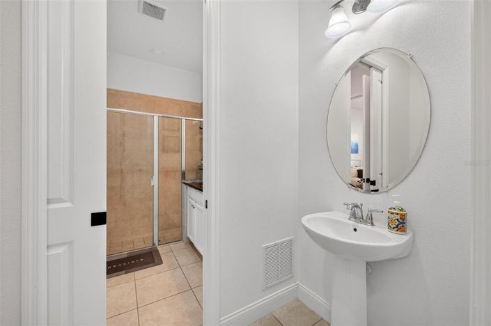 Image No.60-4 Bed Townhouse for sale