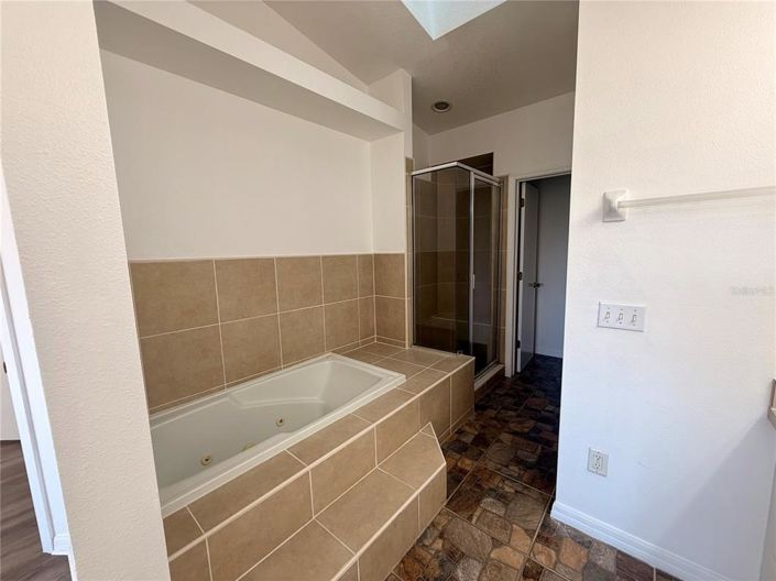 Image No.9-4 Bed Townhouse for sale