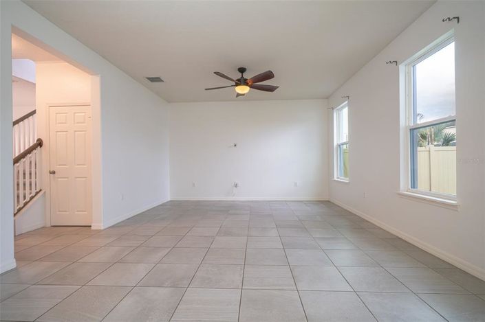 Image No.11-3 Bed House for sale