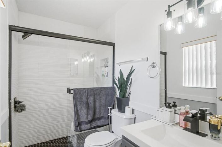 Image No.17-4 Bed House for sale