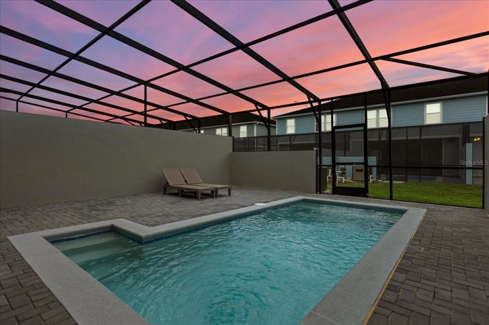 Image No.37-5 Bed Townhouse for sale