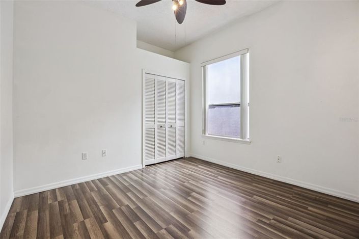 Image No.17-3 Bed House for sale