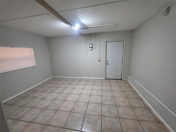 Image No.23-2 Bed House for sale