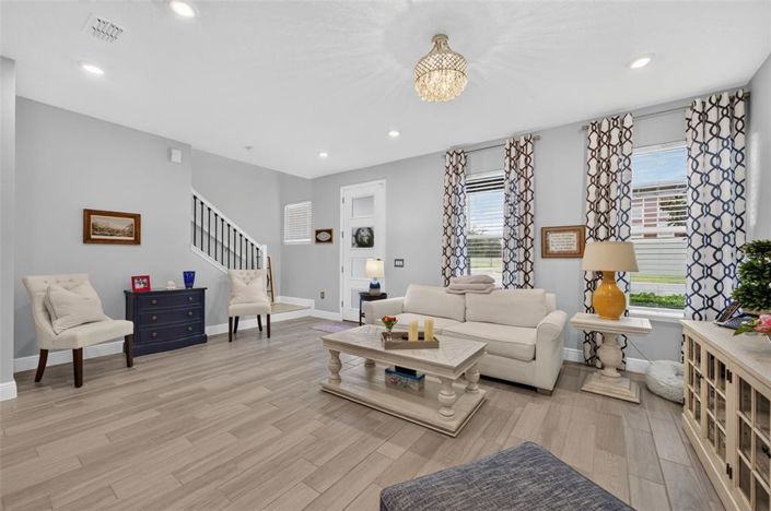 Image No.9-3 Bed Townhouse for sale