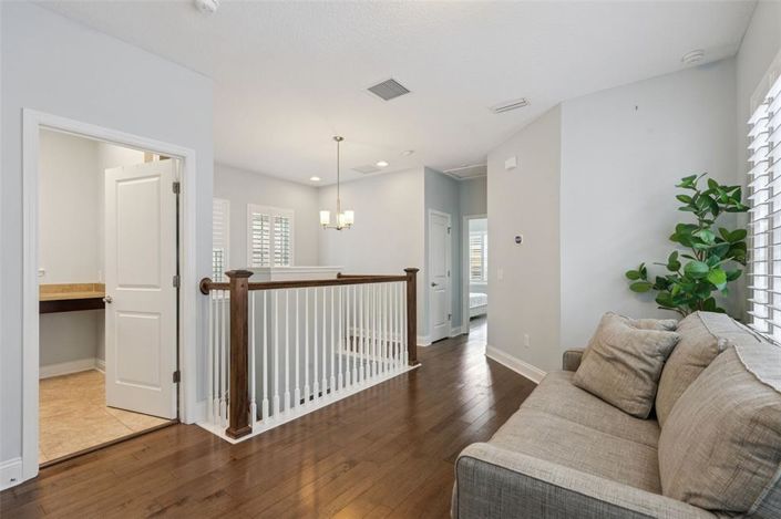 Image No.17-3 Bed House for sale