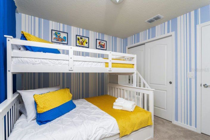 Image No.47-5 Bed Townhouse for sale
